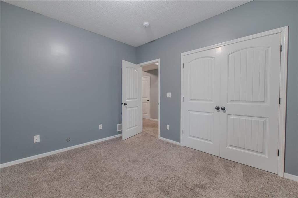 411 Eagle Glen Drive — photo 33