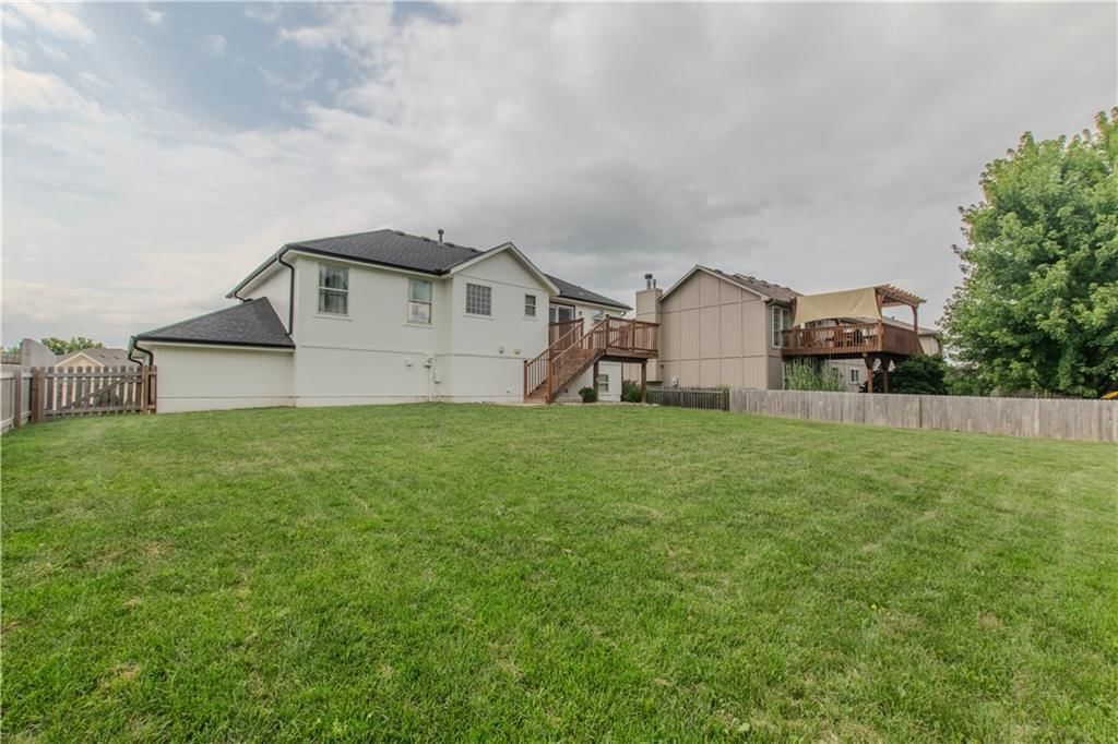 411 Eagle Glen Drive — photo 36