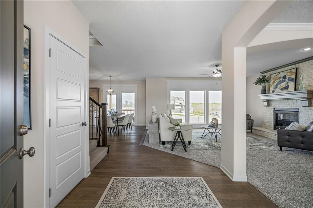 11448 S Langley Street — photo 5
