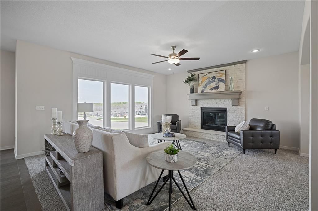 11448 S Langley Street — photo 10