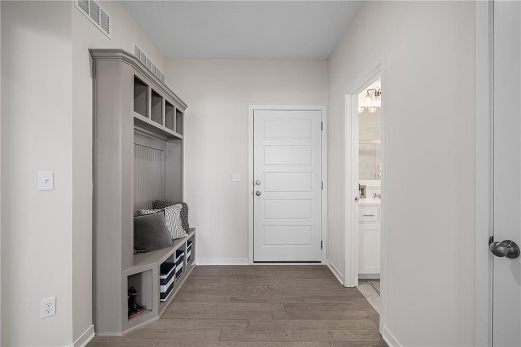 11448 S Langley Street — photo 24