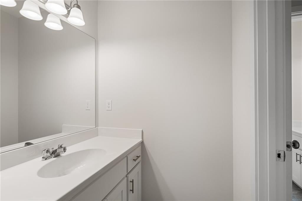 11448 S Langley Street — photo 47