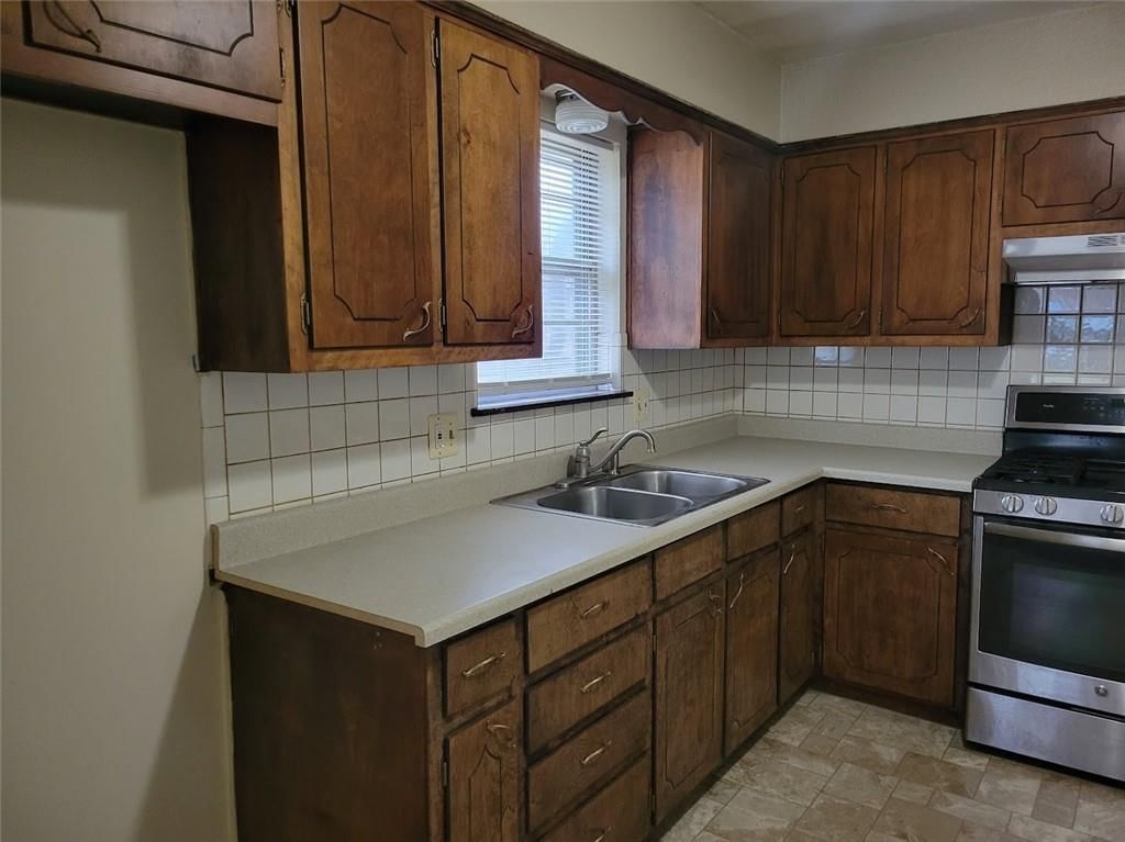 104-106 S Oxford Avenue — photo 8