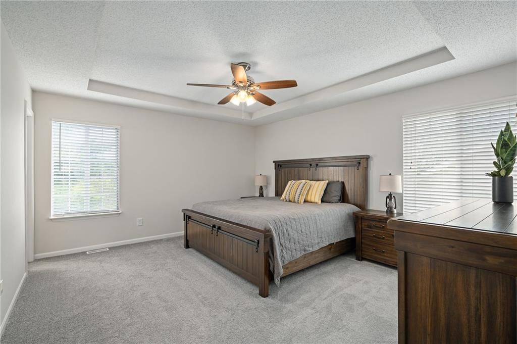 1040 NE Queens Court — photo 13