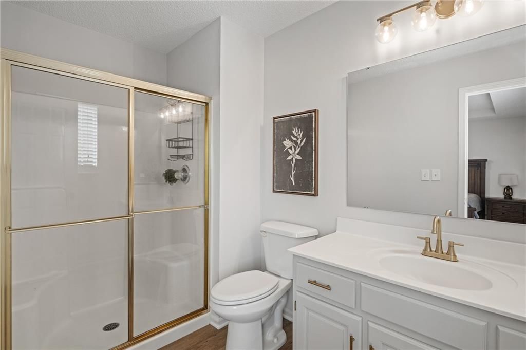 1040 NE Queens Court — photo 15