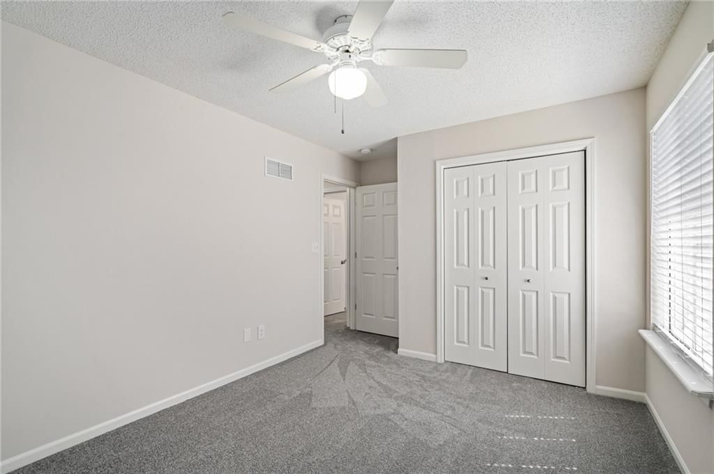 1040 NE Queens Court — photo 17