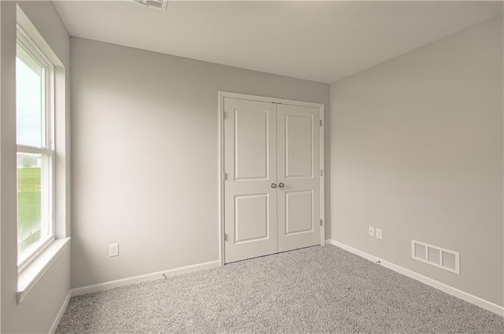 Photo 24 of 27 - 20935 E 8th Street S