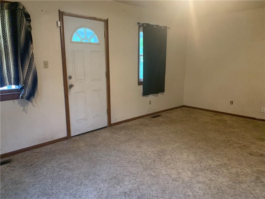 714 W 3rd Street — photo 3