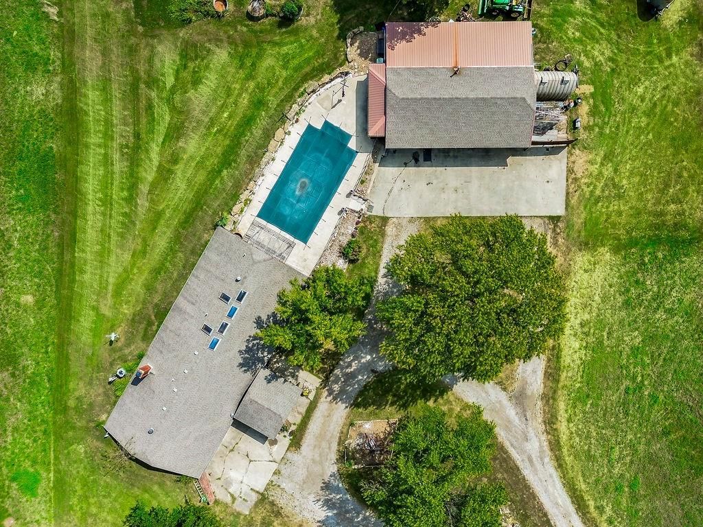 Photo 10 of 47 - 15028 150th Street