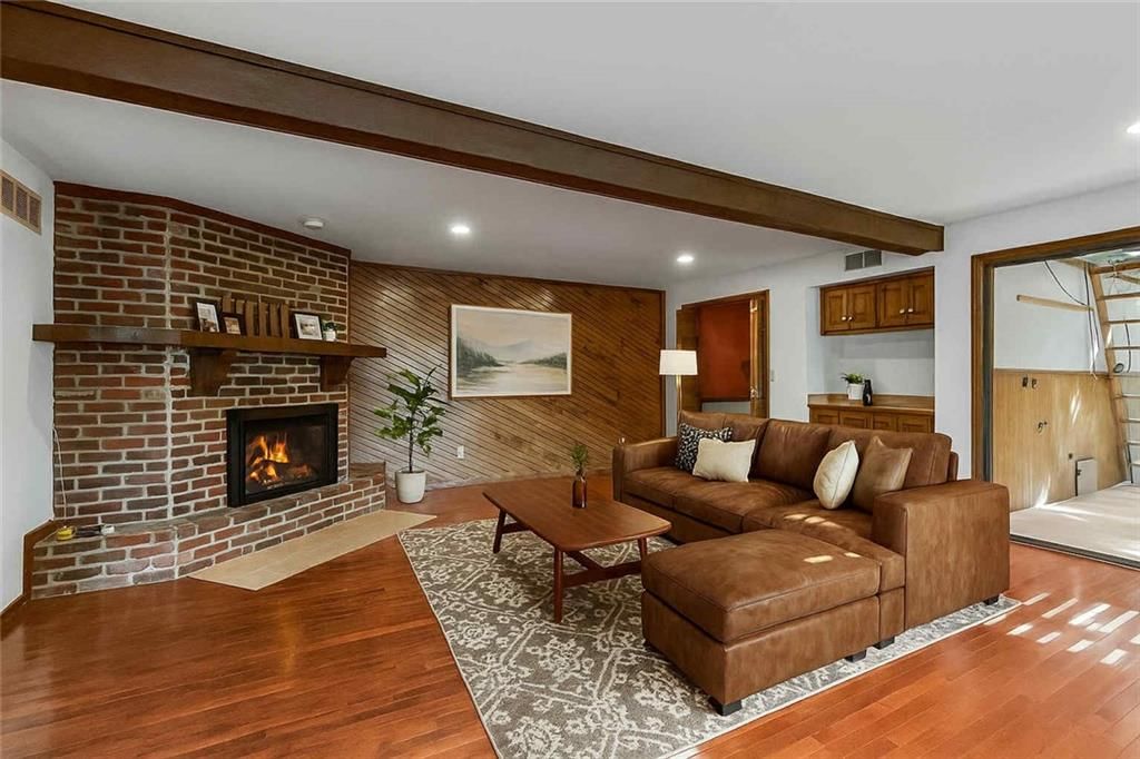 Photo 18 of 47 - 15028 150th Street