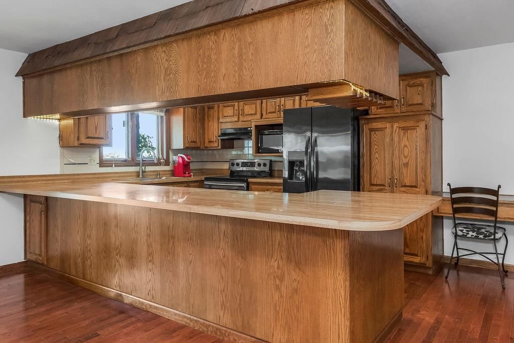 Photo 22 of 47 - 15028 150th Street