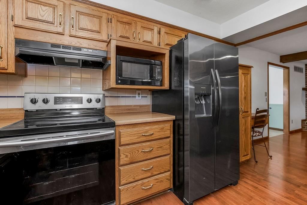 Photo 24 of 47 - 15028 150th Street