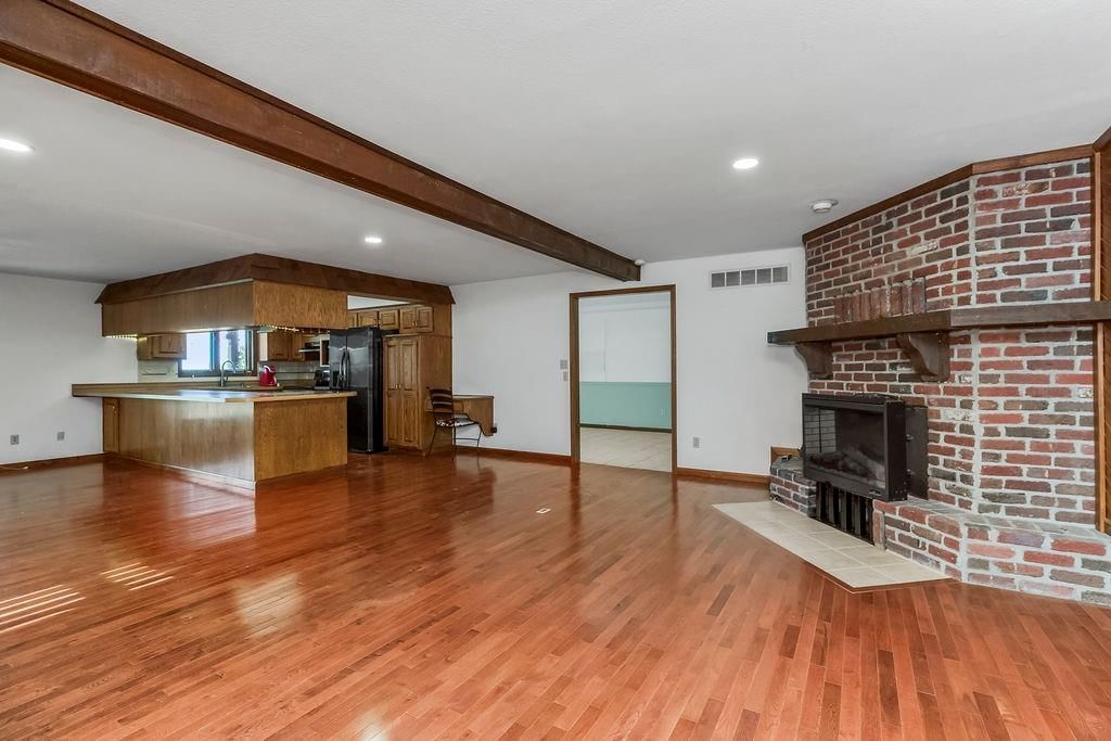Photo 40 of 47 - 15028 150th Street