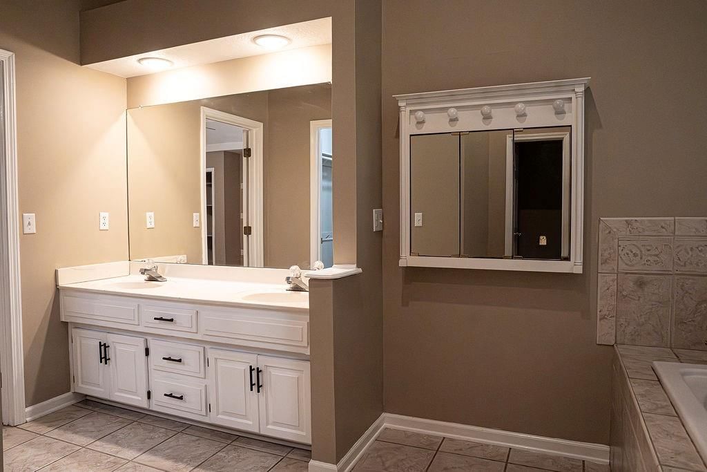 4308 NE 61st Court — photo 19