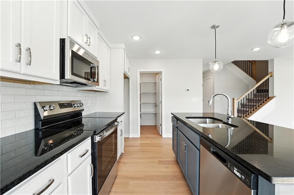 709 Glenn Circle — photo 12