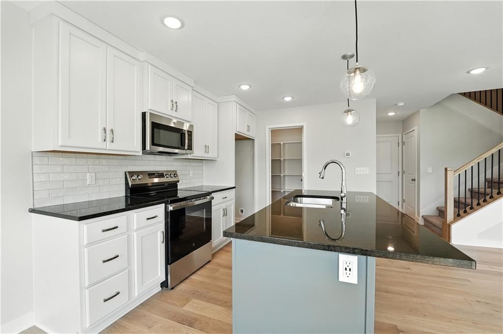 709 Glenn Circle — photo 13