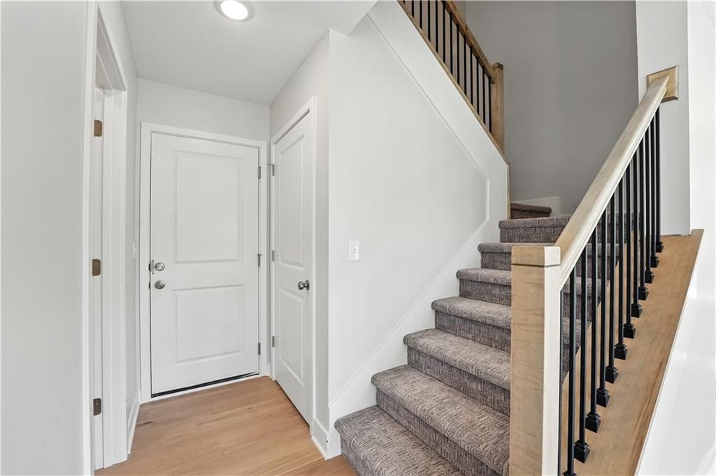 709 Glenn Circle — photo 17