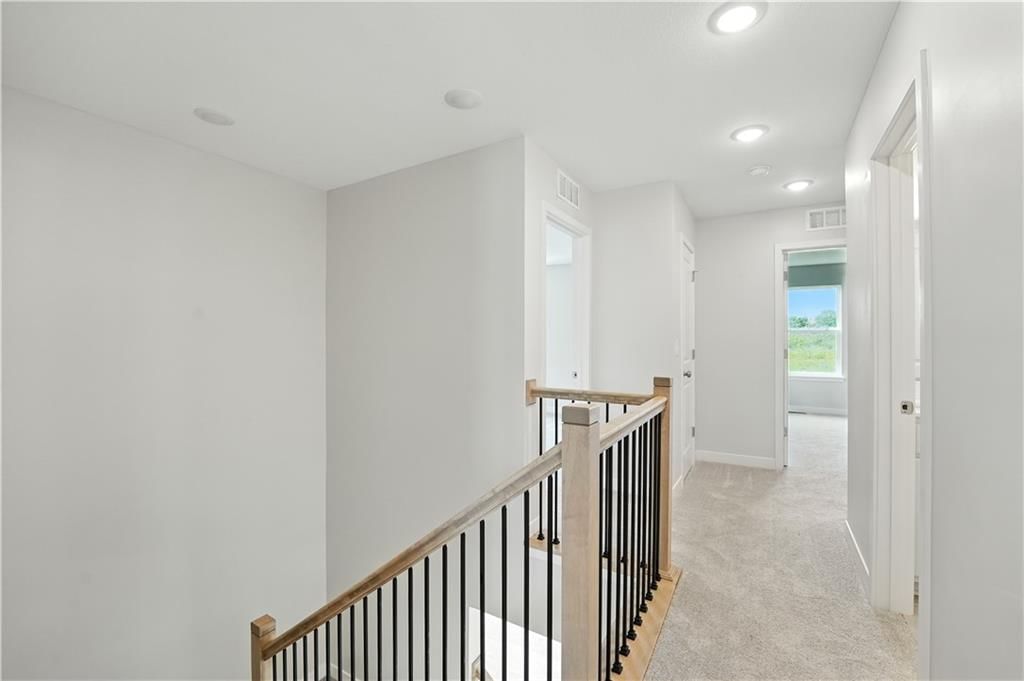 709 Glenn Circle — photo 18