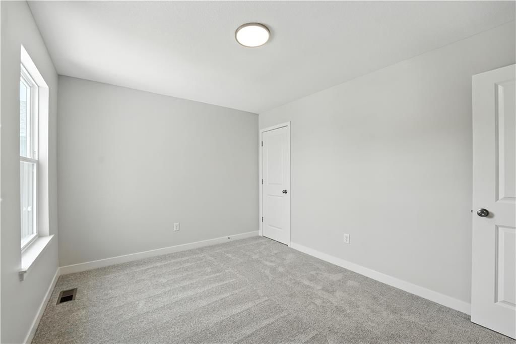 709 Glenn Circle — photo 28