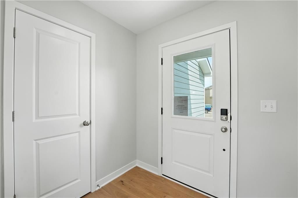 709 Glenn Circle — photo 34