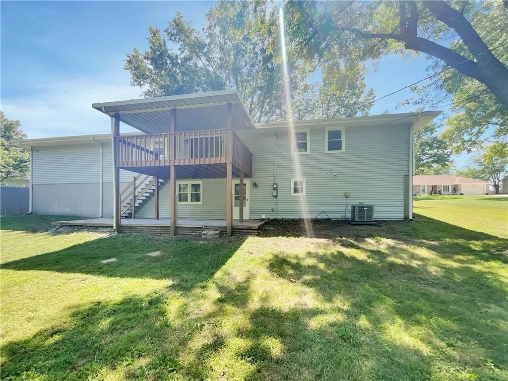 2100 Thunderbird Drive — photo 8