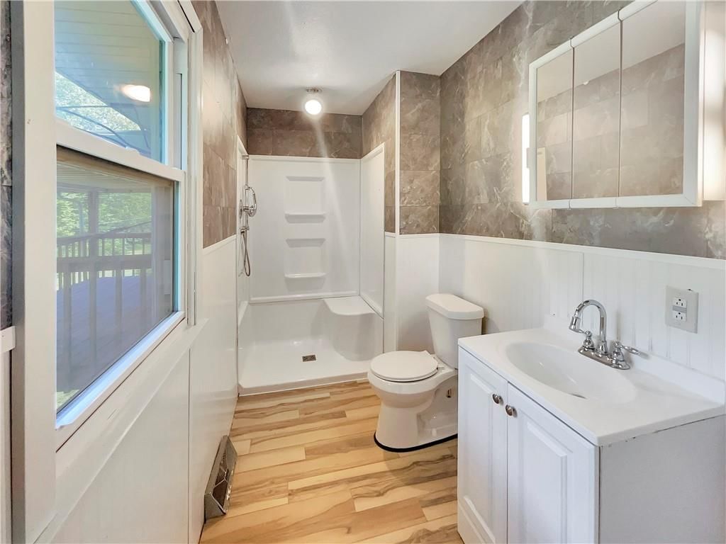 2100 Thunderbird Drive — photo 12