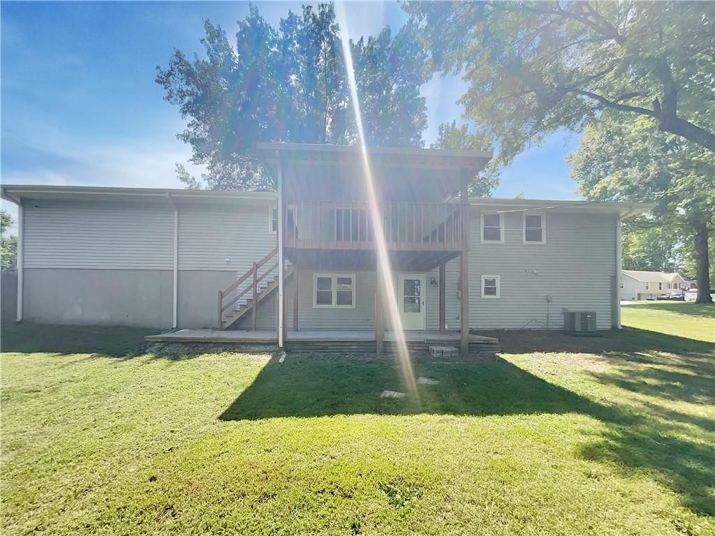 2100 Thunderbird Drive — photo 21