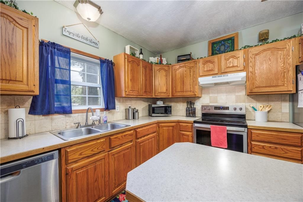 Photo 8 of 48 - 1520 N 8th Street