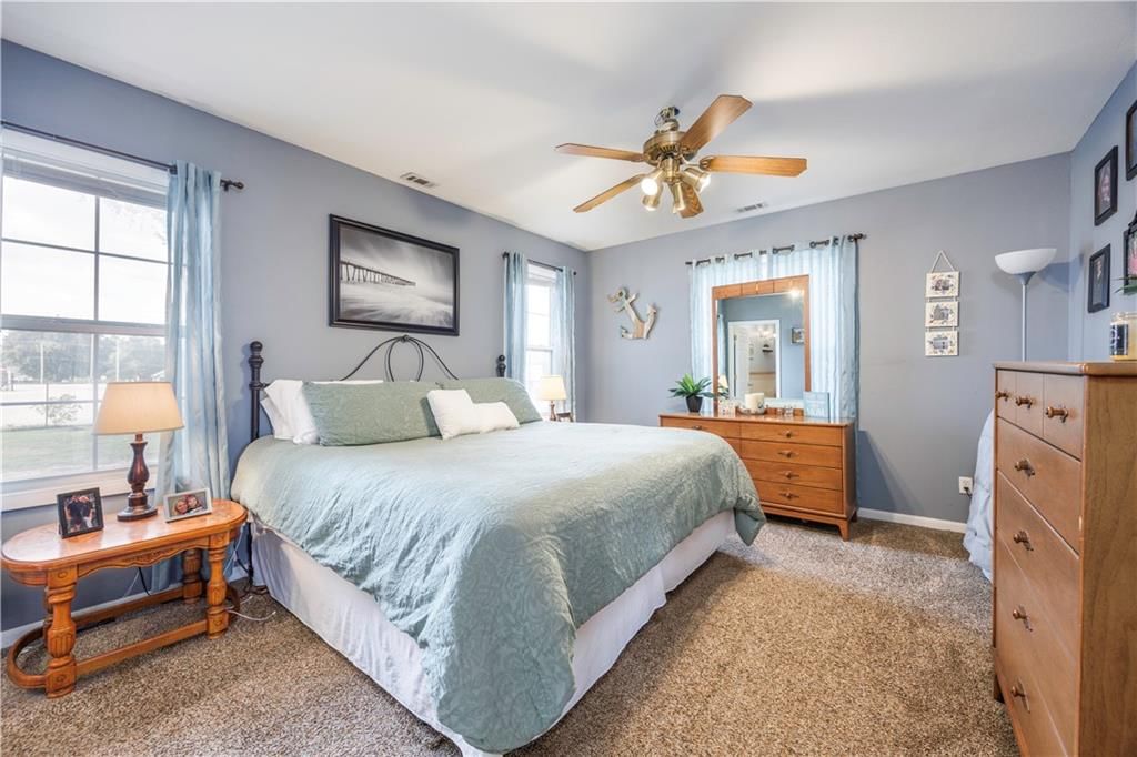 Photo 11 of 48 - 1520 N 8th Street
