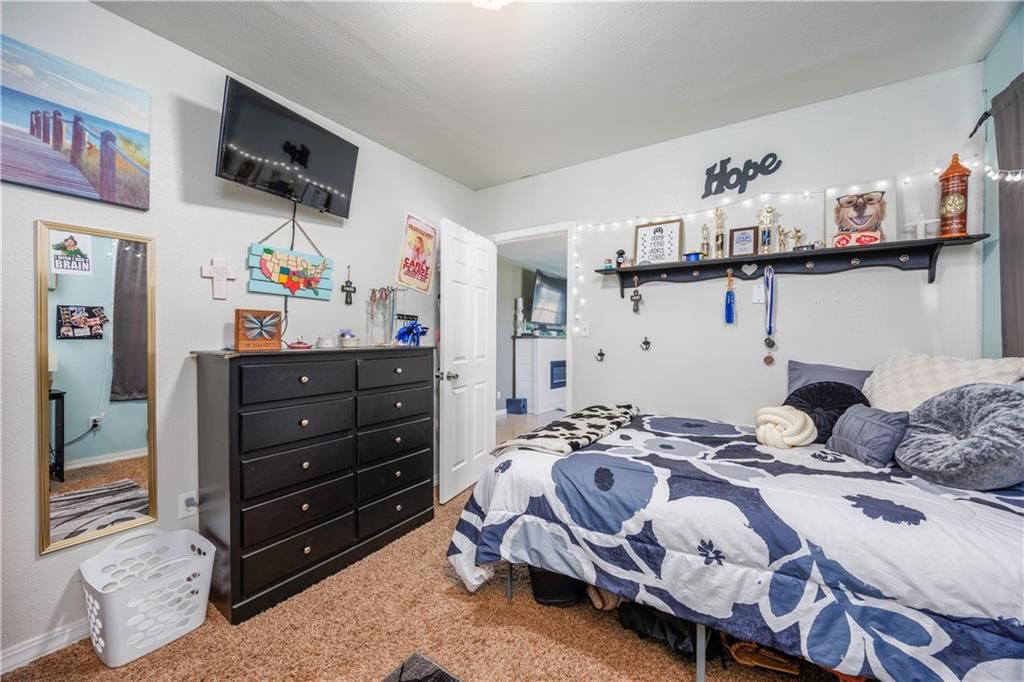 Photo 24 of 48 - 1520 N 8th Street
