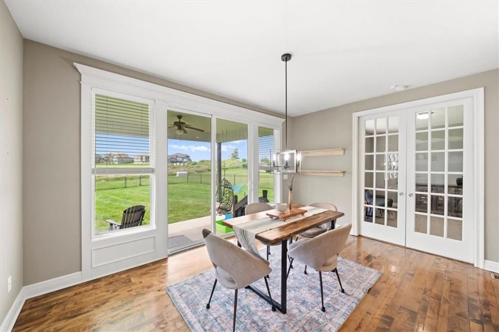 933 Bridgeshire Drive — photo 11
