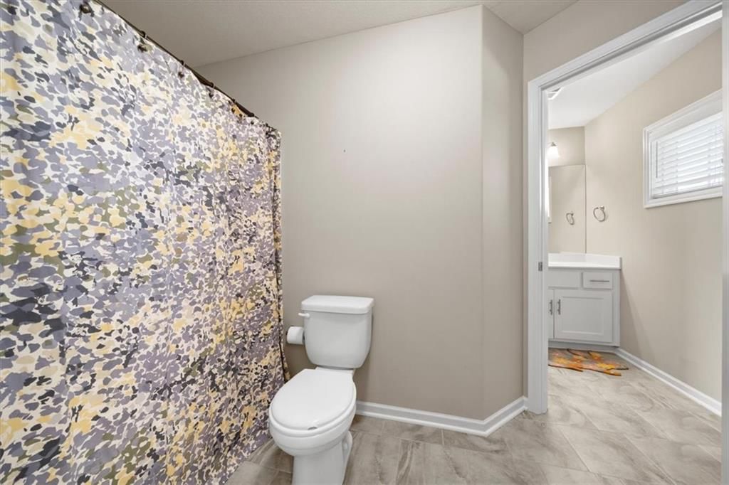 933 Bridgeshire Drive — photo 23