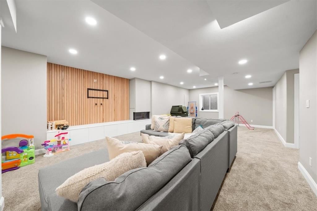 933 Bridgeshire Drive — photo 25