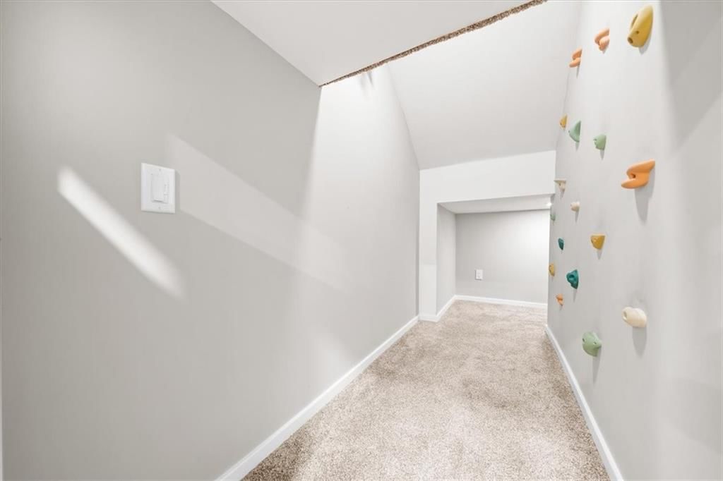 933 Bridgeshire Drive — photo 27