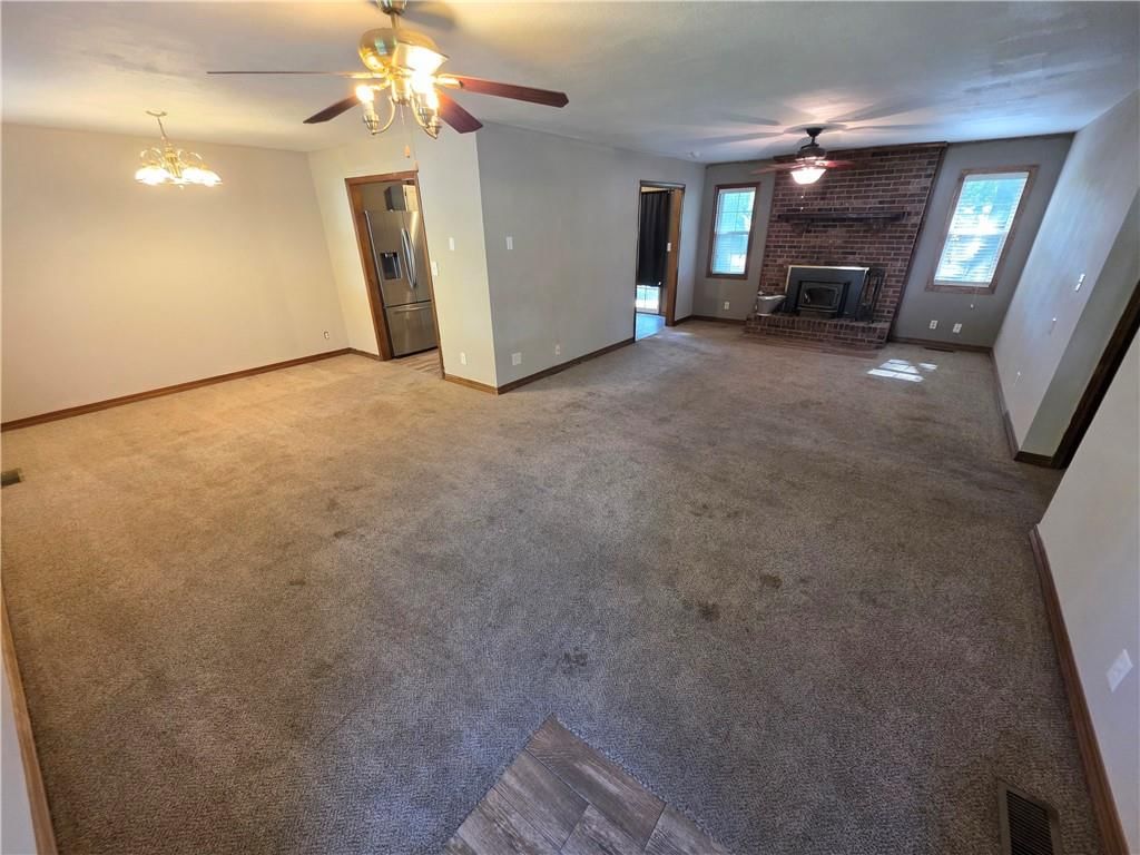 Photo 5 of 21 - 1804 N Cedar Street