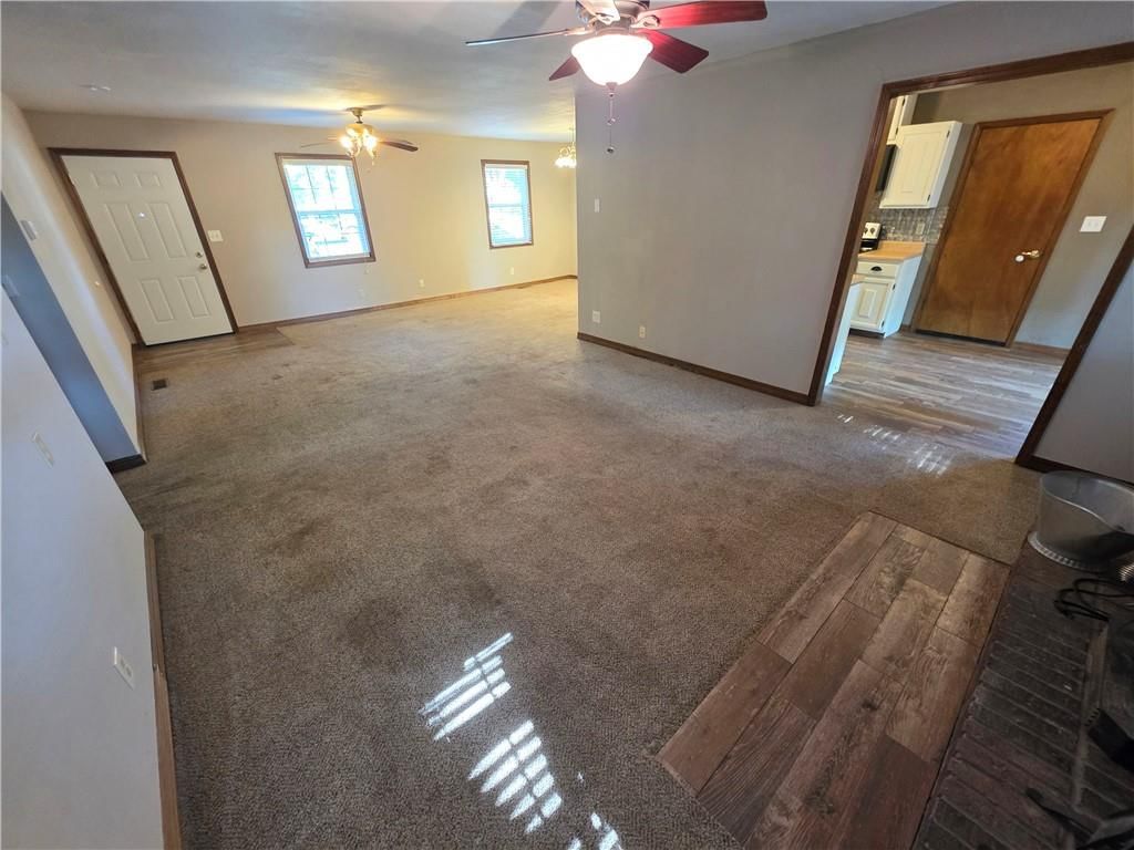 Photo 6 of 21 - 1804 N Cedar Street
