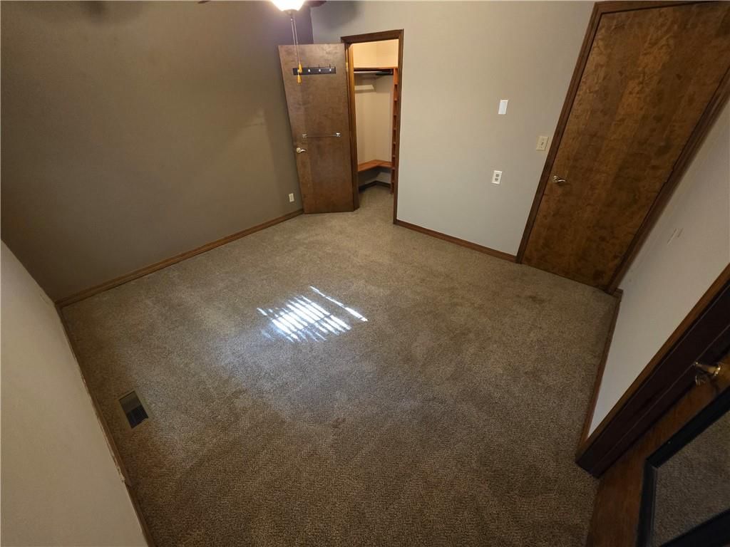 Photo 14 of 21 - 1804 N Cedar Street