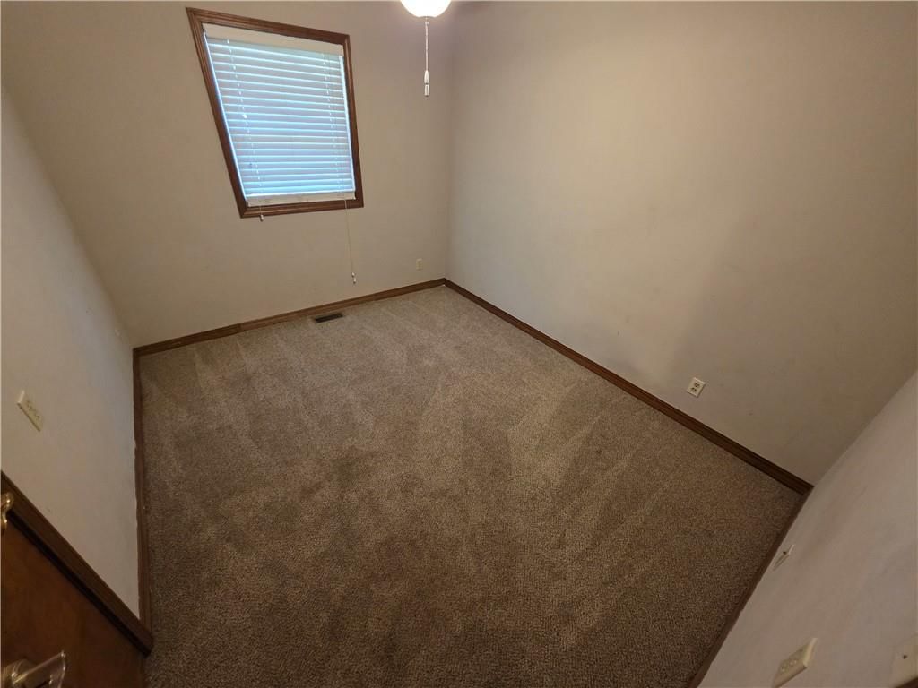 Photo 17 of 21 - 1804 N Cedar Street