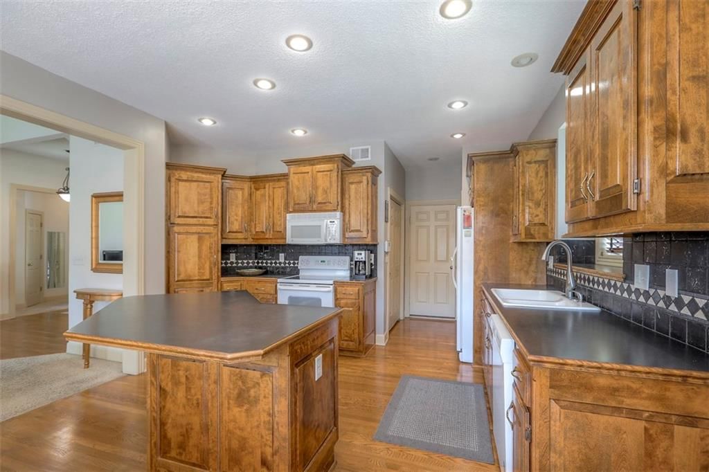 2737 S BRECKENRIDGE Drive — photo 14