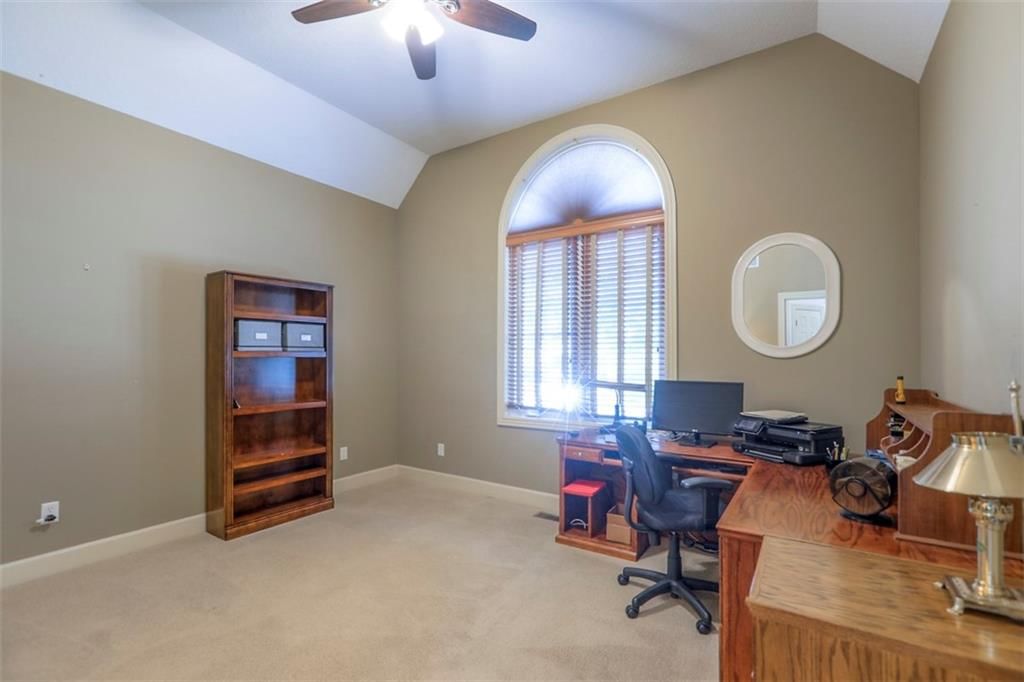 2737 S BRECKENRIDGE Drive — photo 17