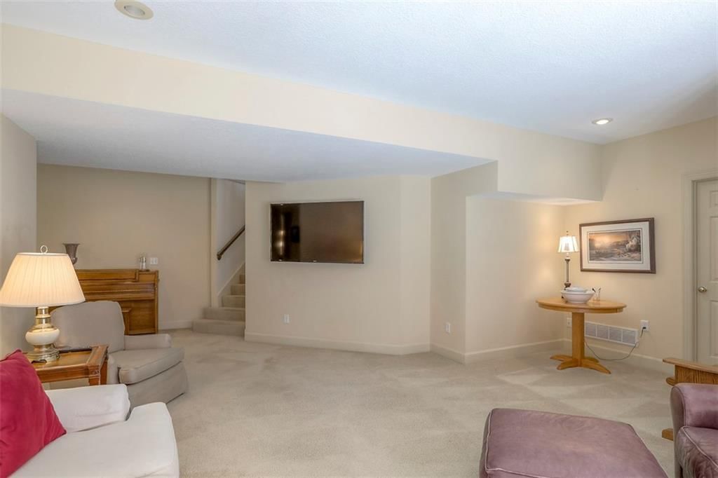 2737 S BRECKENRIDGE Drive — photo 28