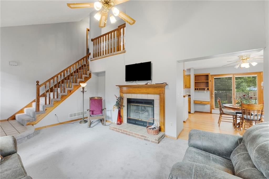 603 N Sycamore Street — photo 8