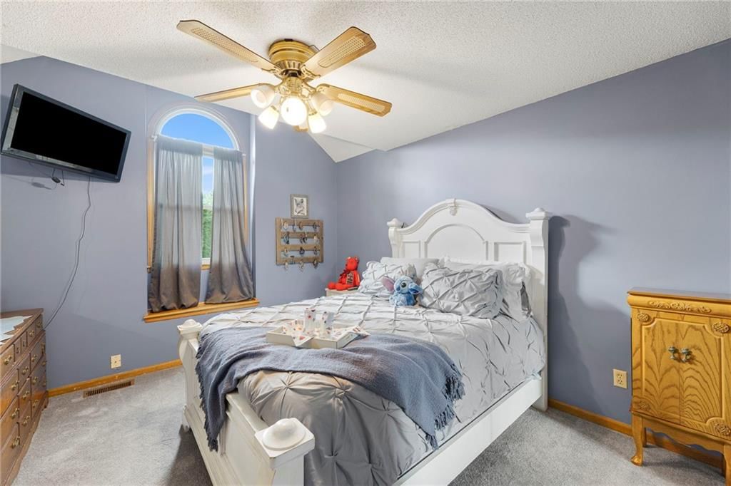 603 N Sycamore Street — photo 17