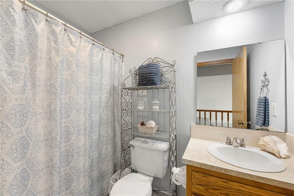 603 N Sycamore Street — photo 22