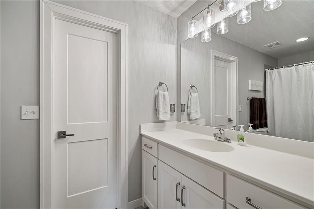 18309 Monrovia Street — photo 43