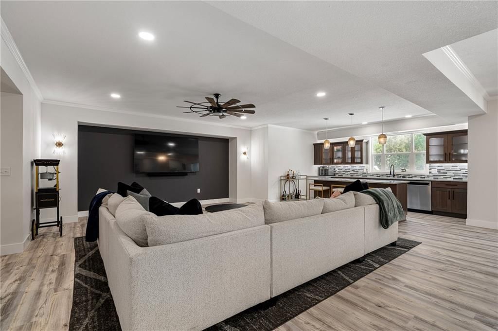 18309 Monrovia Street — photo 53