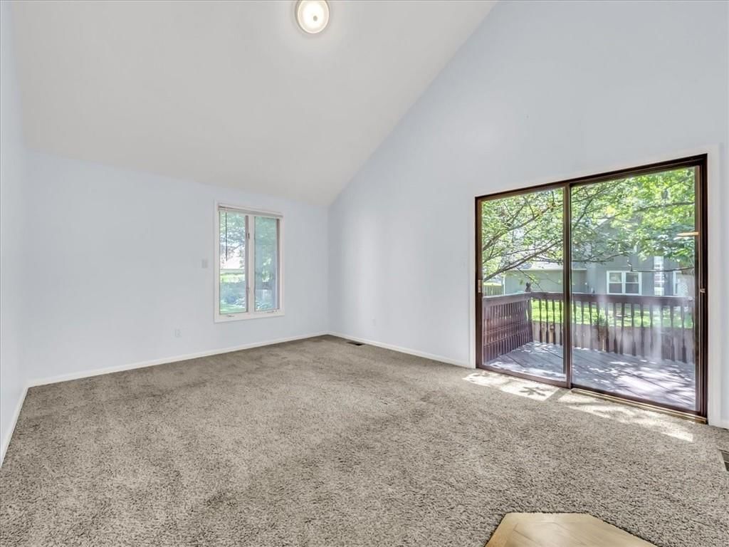801 NE FAIRWAY HOMES Court — photo 11