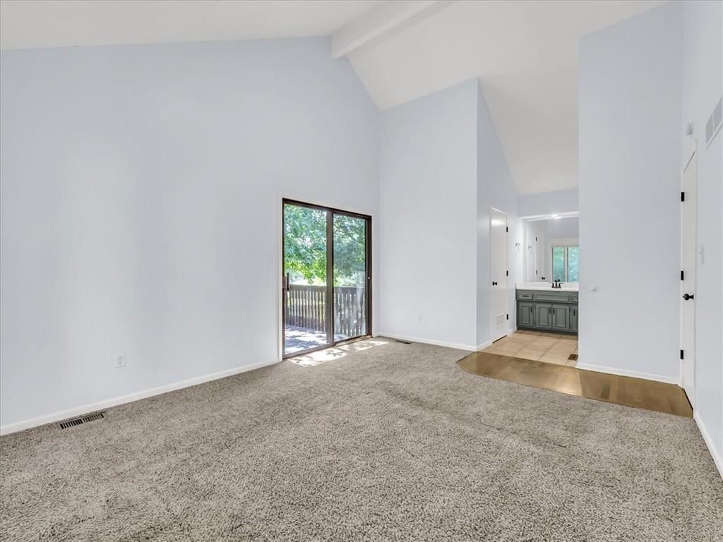 801 NE FAIRWAY HOMES Court — photo 12