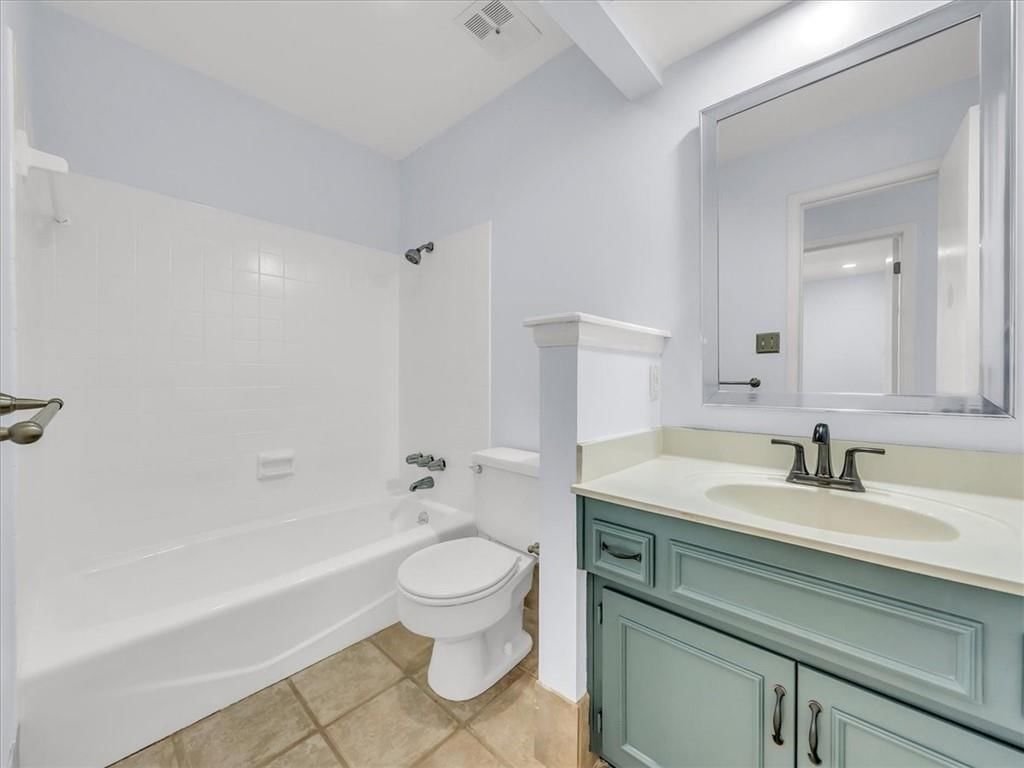801 NE FAIRWAY HOMES Court — photo 16