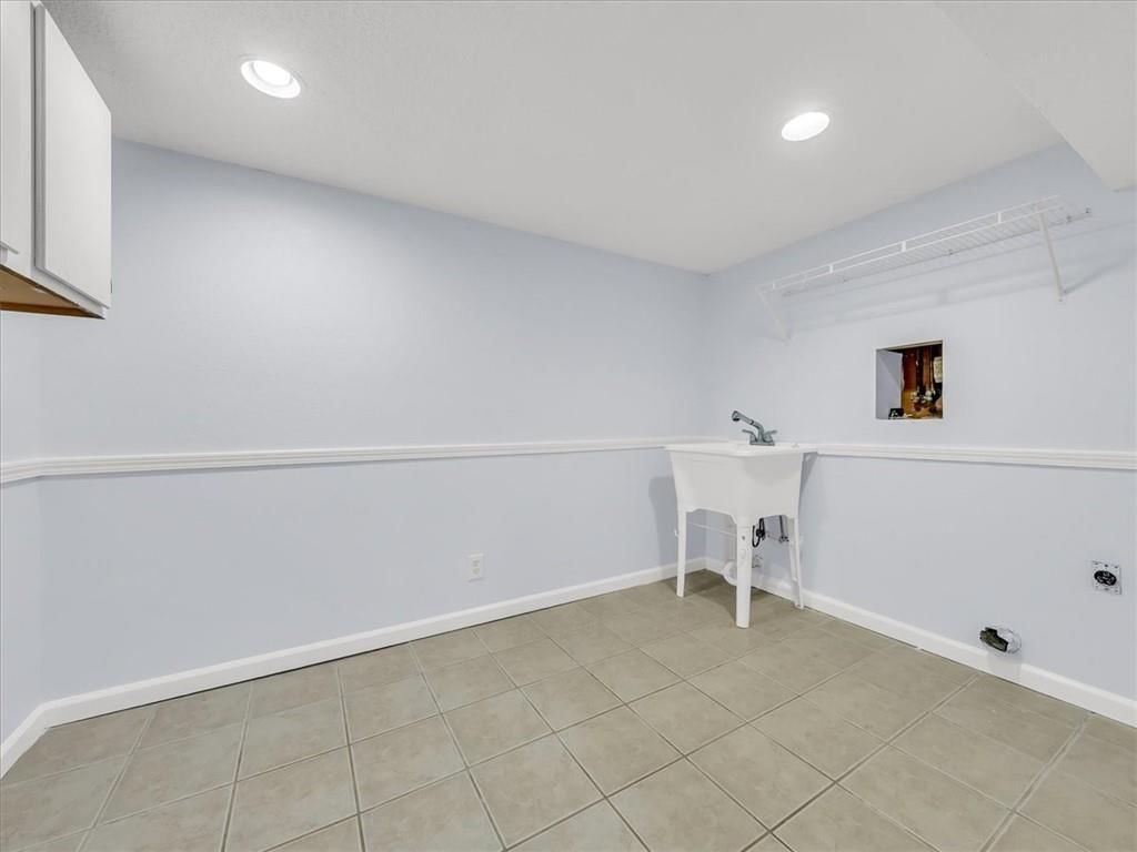801 NE FAIRWAY HOMES Court — photo 19